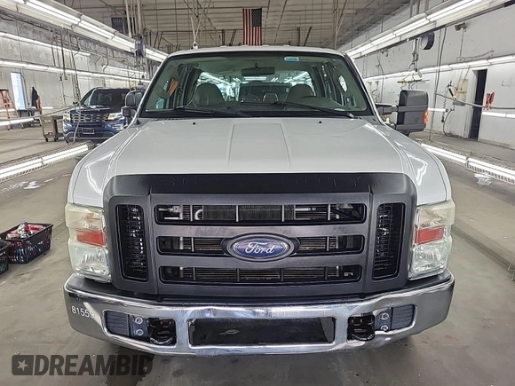 2008 Ford F-250 XL z VIN 1FTSW20538EE05153, wystawiony jako IAAI lot #42554757 z przebiegiem 162 318 mil mil oraz . Historia ofert i sprzedaży dostępna na DreamBid. Obrazek 12.