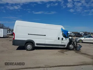 2018 Ram ProMaster Cargo with VIN 3C6URVJG2JE102819, listed as a IAAI auction lot 41633724 with Not Provided miles. Bid and sale history available at carsss.com. Image 13.