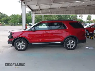 2018 Ford Explorer XLT с VIN 1FM5K7D80JGC81729, выставлен на аукционе IAAI как лот 42372561 с пробегом 68 348 миль миль и . История ставок и продаж доступна на DreamBid. Изображение 15.
