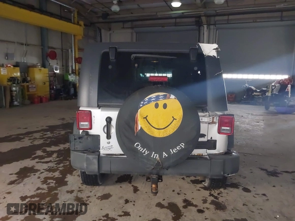 2007 Jeep Wrangler Unlimited X with VIN 1J4GA39167L147516, listed as a IAAI auction lot 41617025 with 119,572 mi miles and . Bid and sale history available at DreamBid. Image 17.