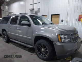 2009 Chevrolet Suburban LTZ with VIN 1GNFK36389R223409, listed as a IAAI auction lot 41542055 with 193,438 mi miles. Bid and sale history available at carsss.com. Image 1.