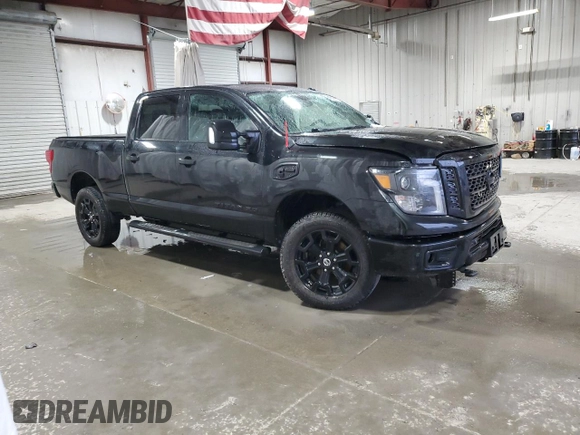 2019 Nissan Titan XD SL with VIN 1N6BA1F42KN511931, listed as a Copart auction lot 43820995 with 249,306 mi miles and Salvage Title. Bid and sale history available at carsss.com. Image 4.
