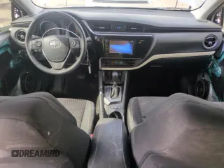 2016 Scion iM z VIN JTNKARJE8GJ518412, wystawiony jako Copart lot #56899965 z przebiegiem 66 833 mil mil oraz Szkoda całkowita • Salvage title. Historia ofert i sprzedaży dostępna na DreamBid. Obrazek 8.