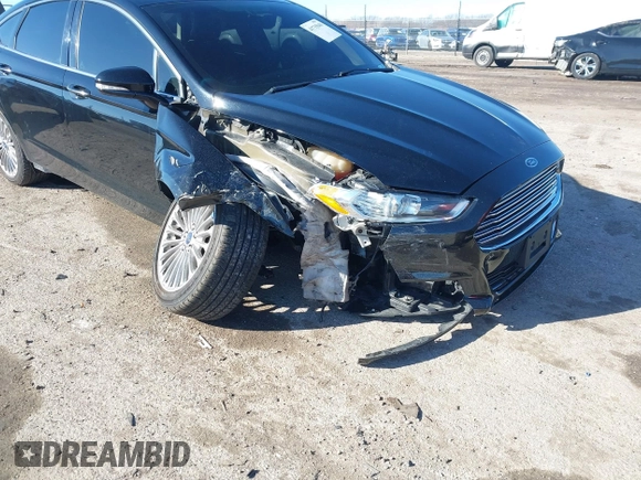 2016 Ford Fusion Titanium with VIN 3FA6P0K95GR135766, listed as a IAAI auction lot 41735040 with 99,256 mi miles. Bid and sale history available at carsss.com. Image 6.