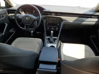 2020 Volkswagen Passat 2.0T R-Line with VIN 1VWMA7A33LC008609, listed as a Copart auction lot 65631523 with 31,701 mi miles and Salvage Title. Bid and sale history available at carsss.com. Image 8.