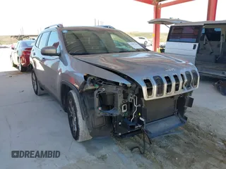 2015 Jeep Cherokee Latitude with VIN 1C4PJLCB1FW770806, listed as a IAAI auction lot 41887226 with 71,268 mi miles and . Bid and sale history available at DreamBid. Image 1.