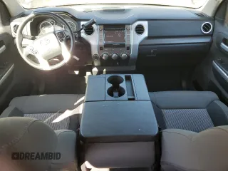 2015 Toyota Tundra SR5 z VIN 5TFDW5F1XFX421561, wystawiony jako Copart lot #46880165 z przebiegiem 110 669 mil mil oraz Szkoda całkowita • Salvage title. Historia ofert i sprzedaży dostępna na DreamBid. Obrazek 8.