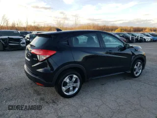 2022 Honda HR-V LX with VIN 3CZRU6H31NM708530, listed as a Copart auction lot 79136784 with 33,208 mi miles and Salvage Title. Bid and sale history available at carsss.com. Image 3.