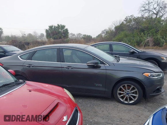2018 Ford Fusion Energi SE with VIN 3FA6P0PU1JR130262, listed as a IAAI auction lot 41495217 with 68,708 mi miles. Bid and sale history available at carsss.com. Image 13.