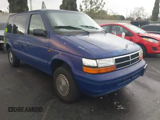 1995 Dodge Caravan z VIN 2B4FH2539SR133363, wystawiony jako IAAI lot #41743975 z przebiegiem 220 100 mil mil oraz . Historia ofert i sprzedaży dostępna na DreamBid. Obrazek 1.