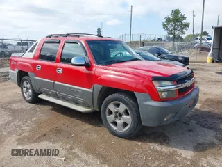 2002 Chevrolet Avalanche with VIN 3GNEC13T62G215056, listed as a IAAI auction lot 41901123 with 191,752 mi miles. Bid and sale history available at carsss.com. Image 1.