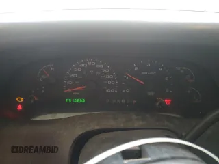 2004 Ford F-250 XL с VIN 1FTNF21L94EC06130, выставлен на аукционе Copart как лот 46876595 с пробегом 291 066 миль миль и На запчасти • Non repairable. История ставок и продаж доступна на DreamBid. Изображение 9.