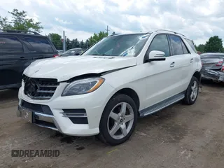 2015 Mercedes-Benz M 400 with VIN 4JGDA5GB8FA481715, listed as a IAAI auction lot 39877227 with 113,417 mi miles and . Bid and sale history available at DreamBid. Image 18.