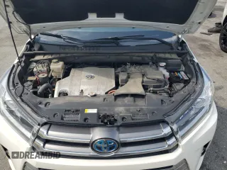 2019 Toyota Highlander Hybrid Limited with VIN 5TDDGRFH0KS078518, listed as a Copart auction lot 60562235 with 132,425 mi miles and Salvage title. Bid and sale history available at DreamBid. Image 12.