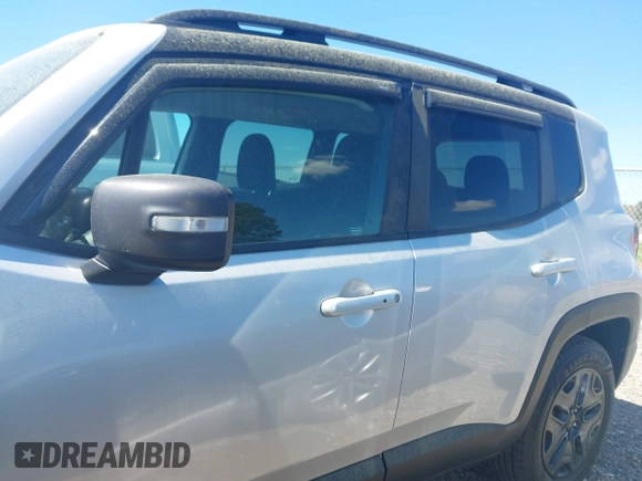 2018 Jeep Renegade Trailhawk with VIN ZACCJBCB0JPG81047, listed as a IAAI auction lot 41847353 with 72,136 mi miles. Bid and sale history available at carsss.com. Image 15.