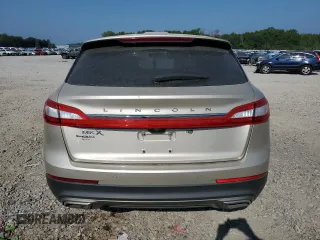 2017 Lincoln MKX Select z VIN 2LMPJ6KRXHBL50806, wystawiony jako Copart lot #66912774 z przebiegiem 90 864 mil mil oraz Szkoda całkowita • Salvage title. Historia ofert i sprzedaży dostępna na DreamBid. Obrazek 6.