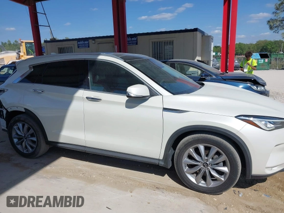2020 Infiniti QX50 Luxe with VIN 3PCAJ5M16LF112261, listed as a IAAI auction lot 41796292 with 40,095 mi miles and . Bid and sale history available at DreamBid. Image 13.