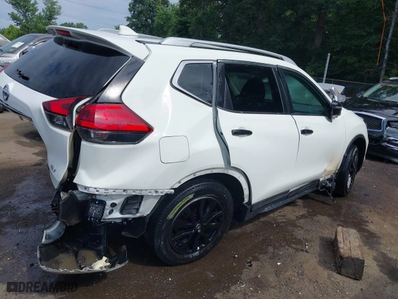 2017 Nissan Rogue SL with VIN 5N1AT2MT0HC857159, listed as a IAAI auction lot 39614899 with 94,254 mi miles. Bid and sale history available at carsss.com. Image 4.