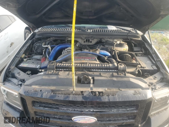 2006 Ford F-250 XL z VIN 1FTSW21P66EA29769, wystawiony jako Copart lot #56728845 z przebiegiem Nie podano mil oraz Szkoda całkowita • Salvage title. Historia ofert i sprzedaży dostępna na DreamBid. Obrazek 11.