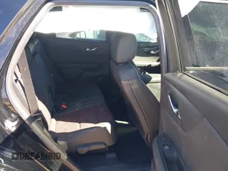 2024 Chevrolet Blazer RS z VIN 3GNKBERS3RS271667, wystawiony jako IAAI lot #41702013 z przebiegiem Nie podano mil oraz . Historia ofert i sprzedaży dostępna na DreamBid. Obrazek 8.