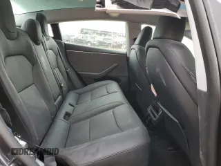 2025 Tesla Model 3 Long Range with VIN 5YJ3E1EA8SF920713, listed as a Copart auction lot 45182445 with 517 mi miles and Salvage title. Bid and sale history available at DreamBid. Image 10.