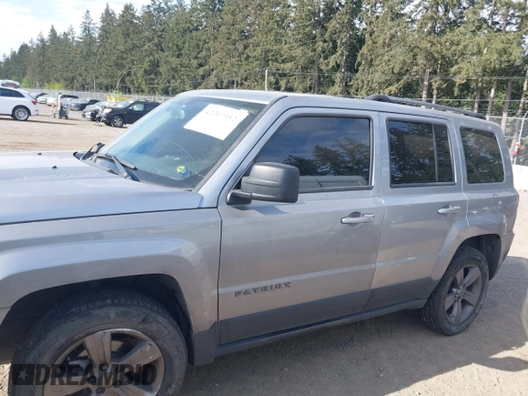 2016 Jeep Patriot Sport with VIN 1C4NJRBBXGD709026, listed as a IAAI auction lot 42207952 with 190,408 mi miles and . Bid and sale history available at DreamBid. Image 14.