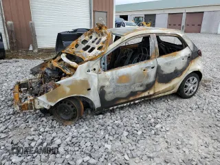 2014 Mazda 2 Sport z VIN JM1DE1KZ1E0183615, wystawiony jako Copart lot #55133545 z przebiegiem Nie podano mil oraz Szkoda całkowita • Salvage title. Historia ofert i sprzedaży dostępna na DreamBid. Obrazek 1.