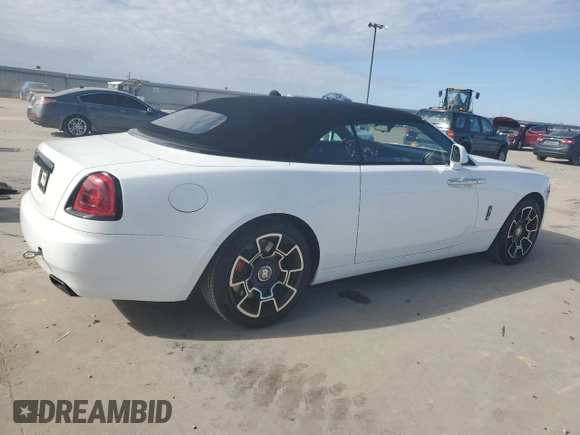 2019 Rolls-Royce Dawn z VIN SCA666D58KU118169, wystawiony jako Copart lot #86595254 z przebiegiem 20 442 mil mil oraz Szkoda całkowita • Salvage title. Historia ofert i sprzedaży dostępna na DreamBid. Obrazek 3.
