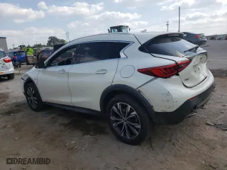 2017 Infiniti QX30 Luxury with VIN SJKCH5CR3HA034305, listed as a Copart auction lot 70447223 with 57,763 mi miles. Bid and sale history available at carsss.com. Image 2.