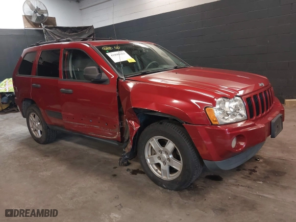 2005 Jeep Grand Cherokee Laredo with VIN 1J4HR48N45C539639, listed as a IAAI auction lot 41890163 with 84,470 mi miles. Bid and sale history available at carsss.com. Image 1.