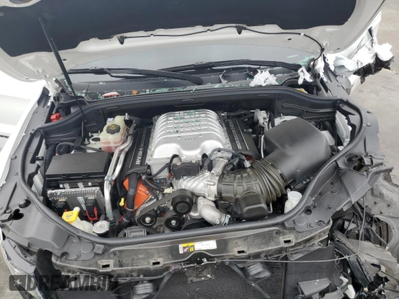 2018 Jeep Grand Cherokee Trackhawk with VIN 1C4RJFN91JC293695, listed as a Copart auction lot 59031525 with 8,565 mi miles and Salvage title. Bid and sale history available at DreamBid. Image 12.