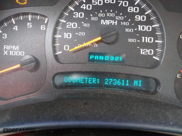 2003 Chevrolet Silverado 1500 LS with VIN 2GCEC19T131395606, listed as a IAAI auction lot 41969804 with 273,611 mi miles. Bid and sale history available at carsss.com. Image 7.