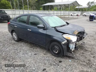 2015 Nissan Versa SV z VIN 3N1CN7AP8FL832042, wystawiony jako Copart lot #55859655 z przebiegiem 157 949 mil mil oraz Szkoda całkowita • Salvage title. Historia ofert i sprzedaży dostępna na DreamBid. Obrazek 4.