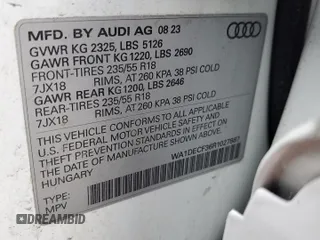 2024 Audi Q3 S line Premium z VIN WA1DECF36R1027887, wystawiony jako Copart lot #49717615 z przebiegiem 17 736 mil mil oraz Szkoda całkowita • Salvage title. Historia ofert i sprzedaży dostępna na DreamBid. Obrazek 14.