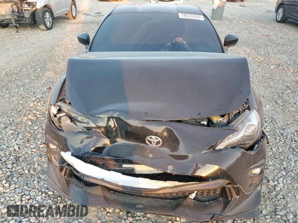 2019 Toyota 86 GT z VIN JF1ZNAE10K9702629, wystawiony jako Copart lot #43239885 z przebiegiem 72 261 mil mil oraz Szkoda całkowita • Salvage title. Historia ofert i sprzedaży dostępna na DreamBid. Obrazek 5.