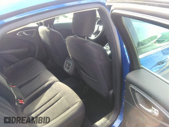 2015 Chrysler 200 Limited with VIN 1C3CCCAB9FN563232, listed as a IAAI auction lot 41543836 with 80,263 mi miles. Bid and sale history available at carsss.com. Image 8.