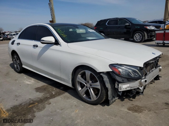 2017 Mercedes-Benz E-Class E 300 Luxury with VIN WDDZF4KB2HA112001, listed as a Copart auction lot 45284025 with NaN miles and Salvage Title. Bid and sale history available at carsss.com. Image 4.
