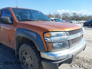 2005 Chevrolet Colorado 1SF LS Z71 with VIN 1GCDT136158216222, listed as a IAAI auction lot 41563003 with 259,490 mi miles. Bid and sale history available at carsss.com. Image 6.