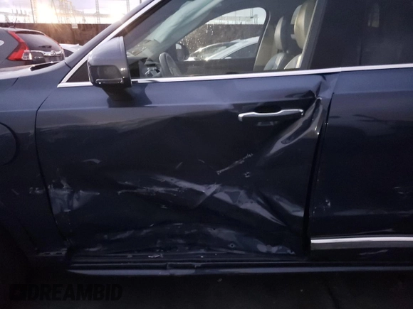 2022 Volvo XC90 Inscription с VIN YV4BR0CL5N1794433, выставлен на аукционе Copart как лот 86653724 с пробегом Не указан миль и Списание • Salvage title. История ставок и продаж доступна на DreamBid. Изображение 7.