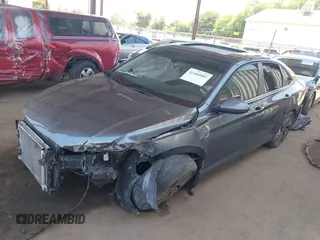 2021 Volkswagen Jetta SEL z VIN 3VWE57BU3MM032442, wystawiony jako IAAI lot #42404802 z przebiegiem 32 927 mil mil oraz . Historia ofert i sprzedaży dostępna na DreamBid. Obrazek 18.