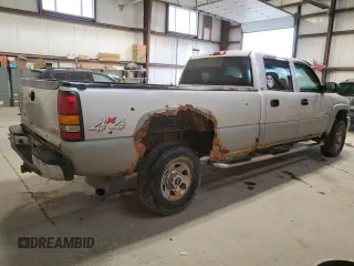 2005 GMC Sierra 3500 DRW SL z VIN 1GTHK33225F889643, wystawiony jako Copart lot #80901154 z przebiegiem Nie podano mil oraz Szkody całkowita. Historia ofert i sprzedaży dostępna na DreamBid. Obrazek 3.