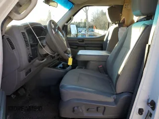 2012 Nissan NV SV z VIN 1N6BF0LY9CN116777, wystawiony jako Copart lot #45155225 z przebiegiem 159 708 mil mil oraz Szkoda całkowita • Salvage title. Historia ofert i sprzedaży dostępna na DreamBid. Obrazek 7.