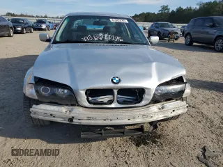 2001 BMW 3 Series 330i with VIN WBAAV53451FT02042, listed as a Copart auction lot 81005284 with 152,657 mi miles and Salvage Title. Bid and sale history available at carsss.com. Image 5.