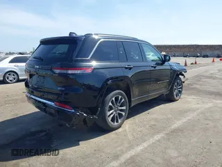2022 Jeep Grand Cherokee Overland with VIN 1C4RJHDG1N8623744, listed as a IAAI auction lot 42554279 with 27,762 mi miles and . Bid and sale history available at DreamBid. Image 4.