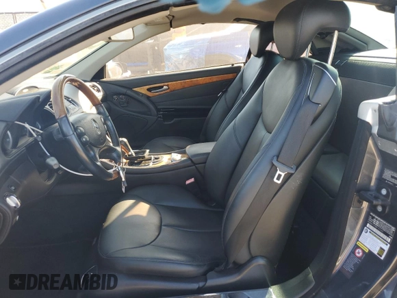 2008 Mercedes-Benz SL 550 z VIN WDBSK71F98F141543, wystawiony jako Copart lot #87600215 z przebiegiem Nie podano mil oraz Szkoda całkowita • Salvage title. Historia ofert i sprzedaży dostępna na DreamBid. Obrazek 7.