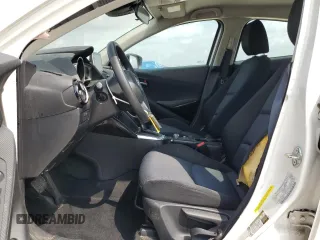 2016 Scion iA z VIN 3MYDLBZV2GY124307, wystawiony jako Copart lot #54020115 z przebiegiem 84 541 mil mil oraz Szkody całkowita. Historia ofert i sprzedaży dostępna na DreamBid. Obrazek 7.
