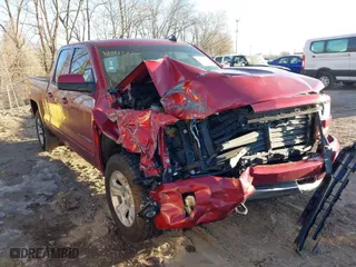 2018 Chevrolet Silverado 1500 LT with VIN 1GCVKREC0JZ177104, listed as a IAAI auction lot 41431324 with 87,145 mi miles. Bid and sale history available at carsss.com. Image 1.
