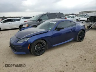 2024 Toyota GR86 Premium with VIN JF1ZNBE16R9752564, listed as a Copart auction lot 45557715 with 11,605 mi miles and Salvage Title. Bid and sale history available at carsss.com. Image 1.