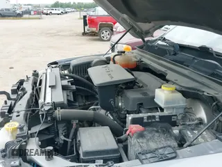 2019 Ram 1500 Big Horn z VIN 1C6RRFFG6KN674459, wystawiony jako IAAI lot #43144182 z przebiegiem 108 916 mil mil oraz . Historia ofert i sprzedaży dostępna na DreamBid. Obrazek 21.