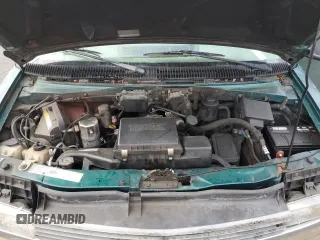 2000 Chevrolet Astro with VIN 1GNDM19W9YB191640, listed as a Copart auction lot 82247164 with 168,605 mi miles and Salvage Title. Bid and sale history available at carsss.com. Image 14.